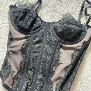 Elegant Black Lace Bustier